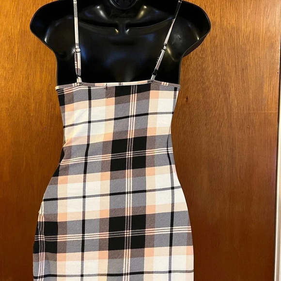 J for Justify Pink, White and Black Plaid Pattern Dress with Sinch Side - Picture 12 of 14
